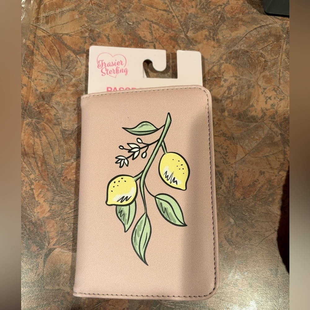 Frasier Sterling Lemon Passport Holder